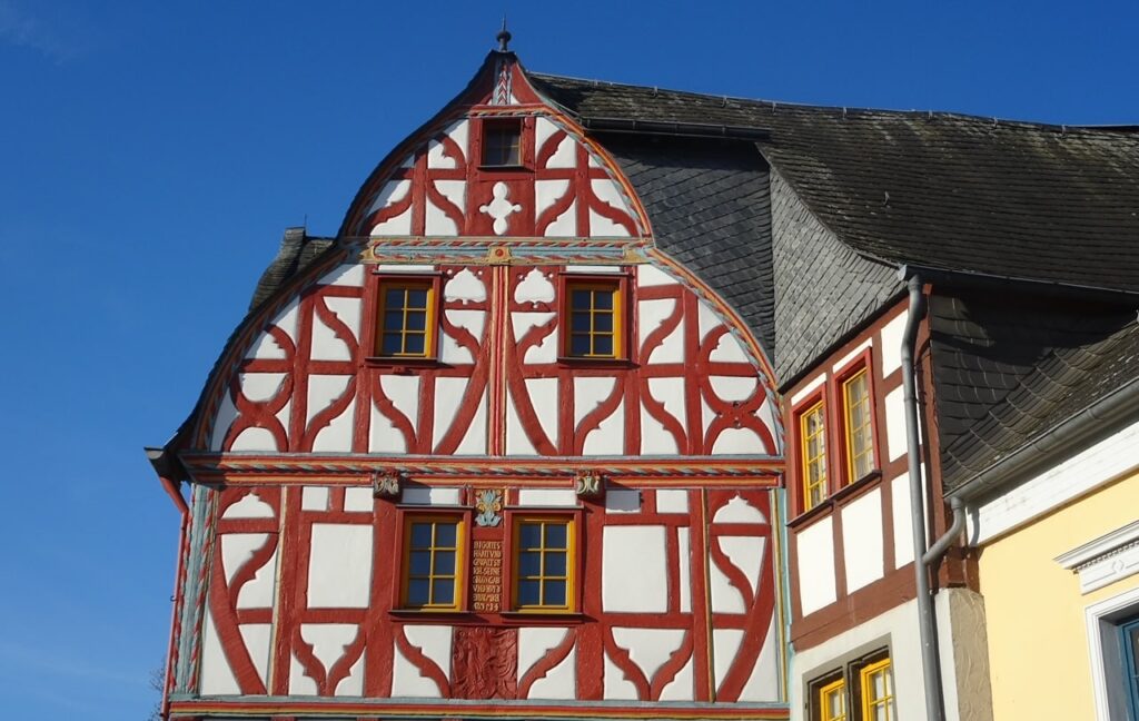 Benefiz-Kalender-2024-mit-Limburg-Motiven