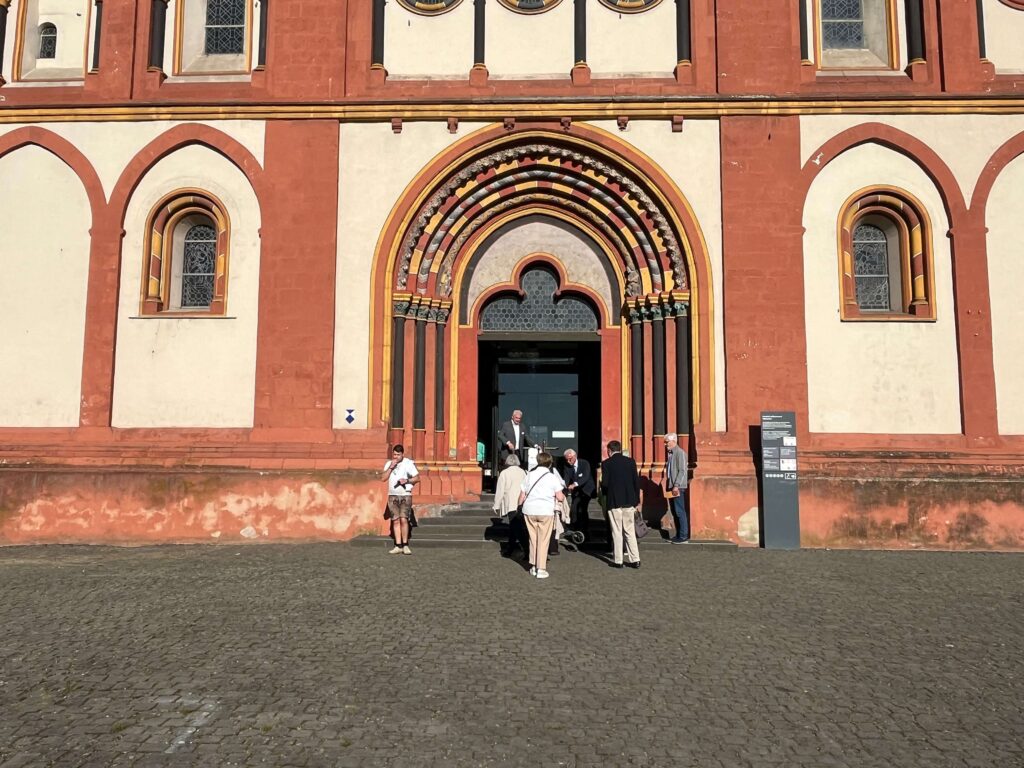 Die ersten Gäste kommen…